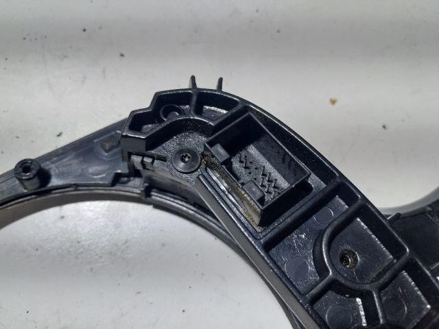 bontott AUDI TT Váltószoknya Rögzítő Keret