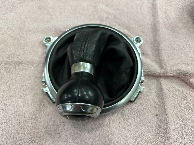 bontott AUDI TT Váltószoknya