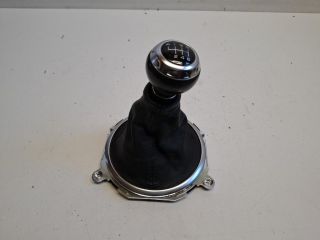 bontott AUDI TT Váltószoknya