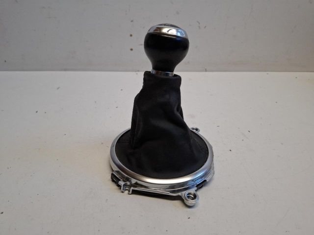 bontott AUDI TT Váltószoknya