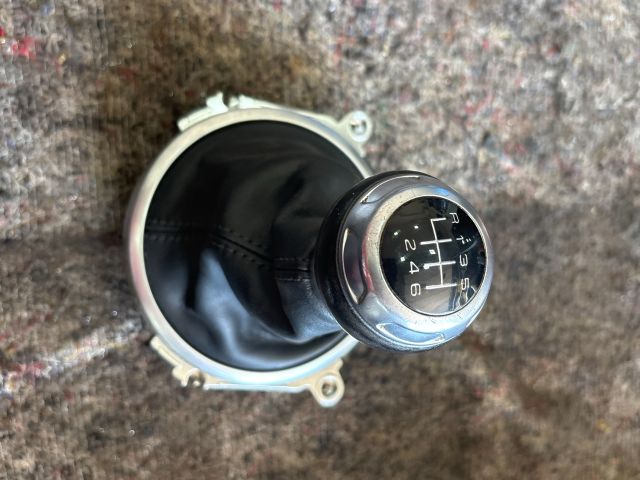 bontott AUDI TT Váltószoknya