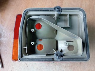 bontott AUSTIN METRO Jobb Hátsó Lámpa