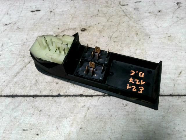 bontott   Bal első Ablakemelő Kapcsoló