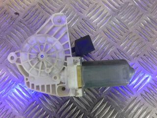 bontott   Bal hátsó Ablakemelő Motor