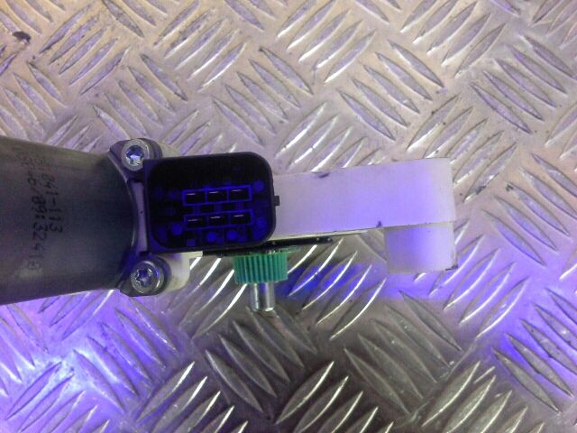 bontott   Bal hátsó Ablakemelő Motor