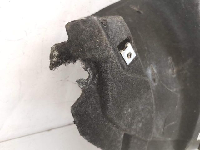 bontott BENTLEY BENTAYGA Első Lökhárító Alsó Tálca