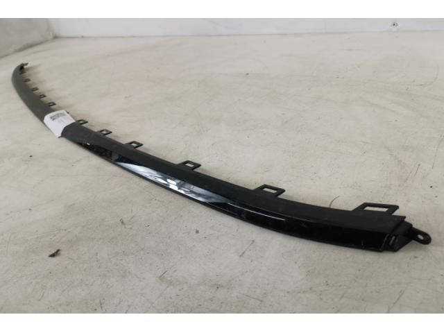 bontott BENTLEY BENTAYGA Első Lökhárító Díszléc