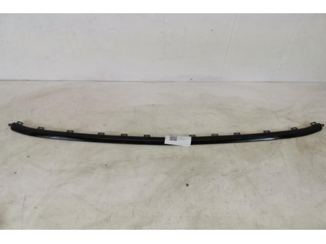 bontott BENTLEY BENTAYGA Első Lökhárító Díszléc