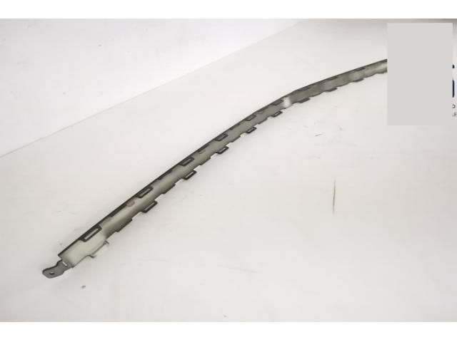 bontott BENTLEY BENTAYGA Hátsó Lökhárító Díszléc