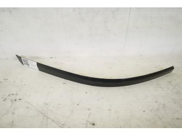 bontott BENTLEY BENTAYGA Hátsó Lökhárító Díszléc