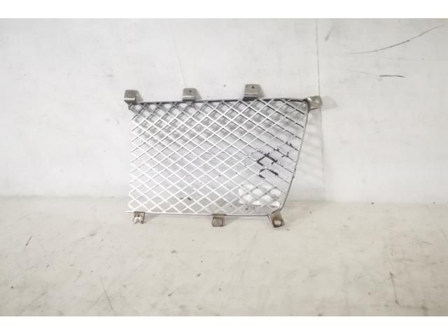 bontott BENTLEY BENTAYGA Hűtőrács