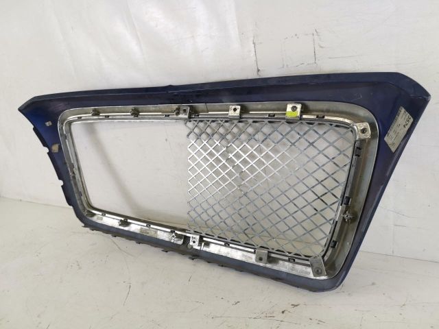 bontott BENTLEY BENTAYGA Hűtőrács