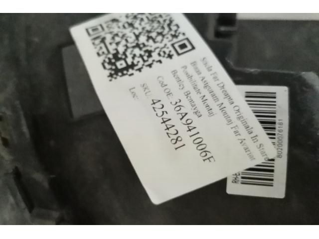 bontott BENTLEY BENTAYGA Jobb első Lámpabúra