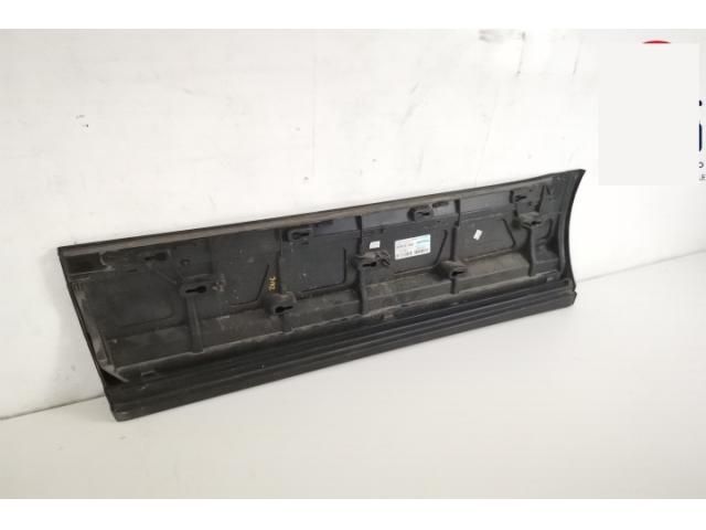 bontott BENTLEY BENTAYGA Jobb hátsó Ajtó Díszléc