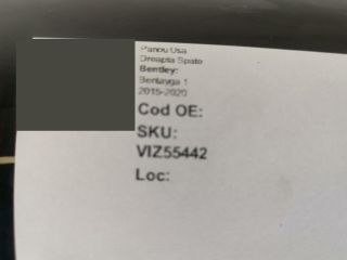 bontott BENTLEY BENTAYGA Jobb hátsó Ajtó Díszléc