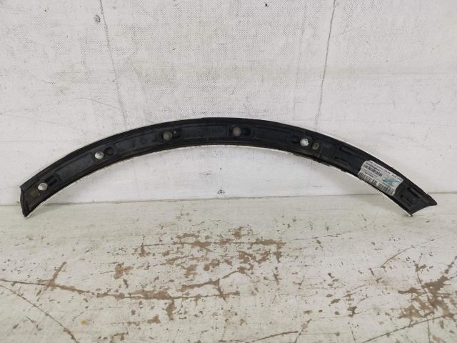 bontott BENTLEY BENTAYGA Jobb hátsó Sárvédő Díszléc