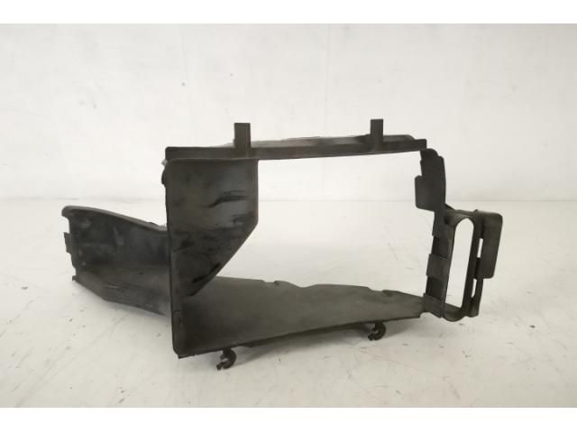 bontott BENTLEY BENTAYGA Jobb Hűtő Légterelő