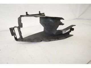 bontott BENTLEY BENTAYGA Jobb Hűtő Légterelő