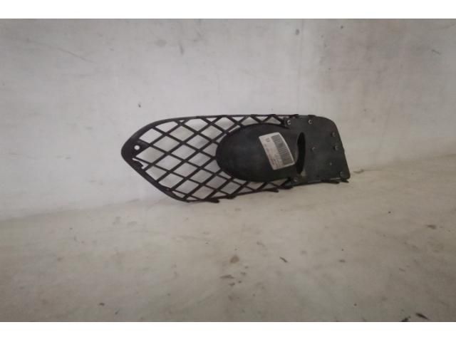 bontott BENTLEY BENTAYGA Jobb Ködlámpa Rács