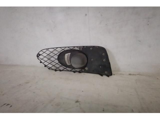 bontott BENTLEY BENTAYGA Jobb Ködlámpa Rács