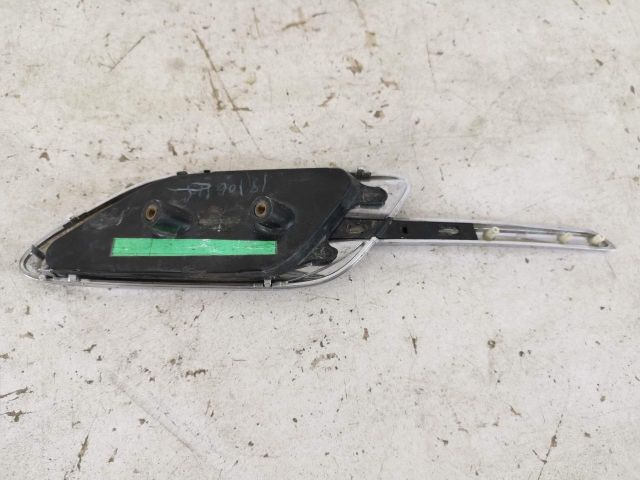 bontott BENTLEY CONTINENTAL Bal első Sárvédő Díszléc