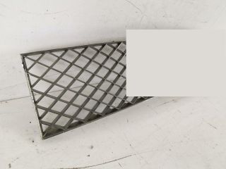 bontott BENTLEY CONTINENTAL Első Lökhárító Alsó Középső Díszrács