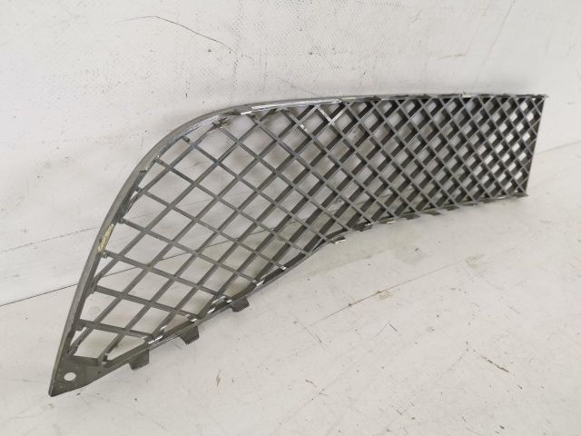 bontott BENTLEY CONTINENTAL Első Lökhárító Alsó Középső Díszrács