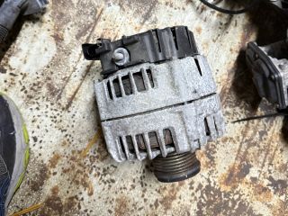 bontott BMW 1 Generátor