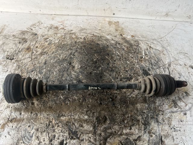 bontott BMW 1 Bal Féltengely