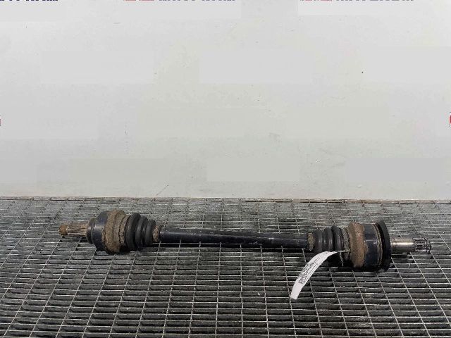 bontott BMW 1 Bal hátsó Féltengely