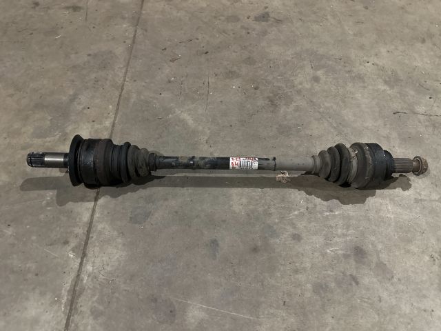 bontott BMW 1 Bal hátsó Féltengely