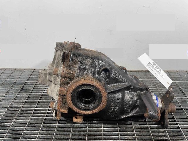 bontott BMW 1 Differenciálmű Tartó Bak