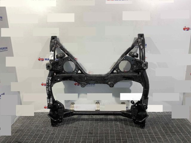 bontott BMW 1 Első Bölcső