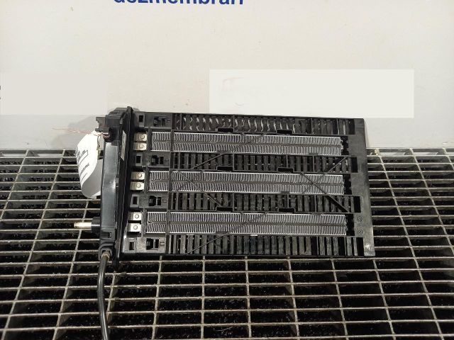 bontott BMW 1 Fűtőradiátor