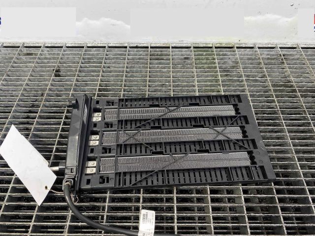 bontott BMW 1 Fűtőradiátor