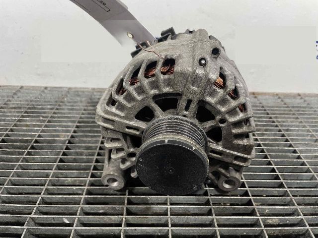 bontott BMW 1 Generátor