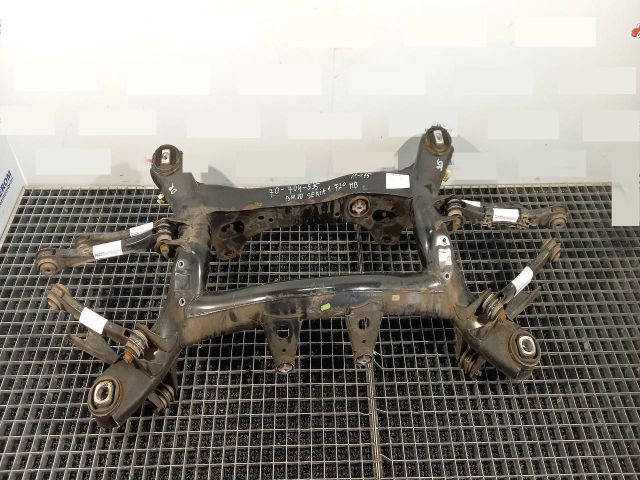 bontott BMW 1 Hátsó Bölcső