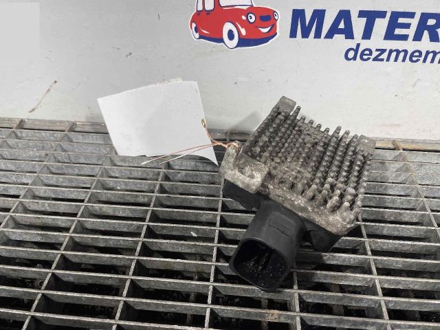 bontott BMW 1 Hűtőventilátor Relé