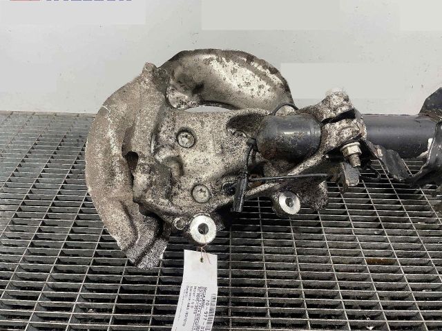 bontott BMW 1 Jobb első Csonkállvány