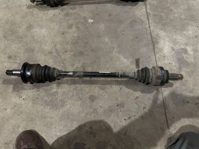 bontott BMW 1 Jobb hátsó Féltengely