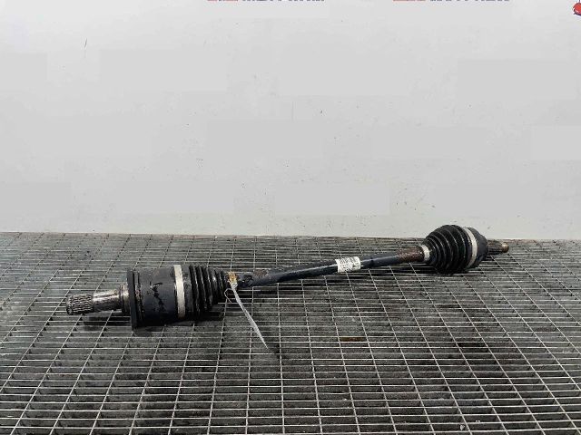 bontott BMW 1 Jobb hátsó Féltengely