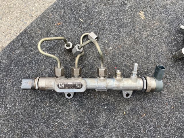 bontott BMW 1 Közösnyomócső