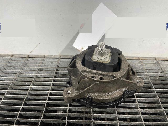 bontott BMW 1 Motor Tartó Bak (Pozíciófüggetlen)