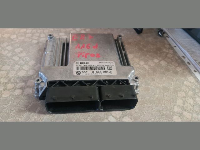 bontott BMW 1 Motorvezérlő