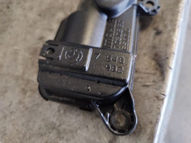 bontott BMW 1 Alapjárati Motor