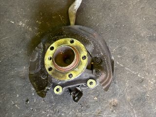 bontott BMW 1 Bal első Csonkállvány Kerékaggyal