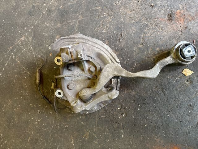 bontott BMW 1 Bal első Csonkállvány Kerékaggyal