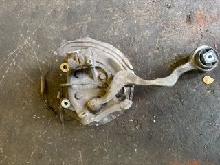 bontott BMW 1 Bal első Csonkállvány Kerékaggyal