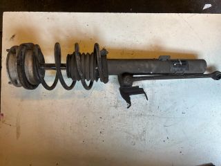 bontott BMW 1 Bal első Gólyaláb (Lengécsillapító, Rugó)