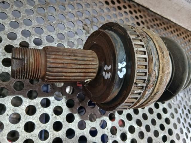 bontott BMW 1 Bal hátsó Féltengely